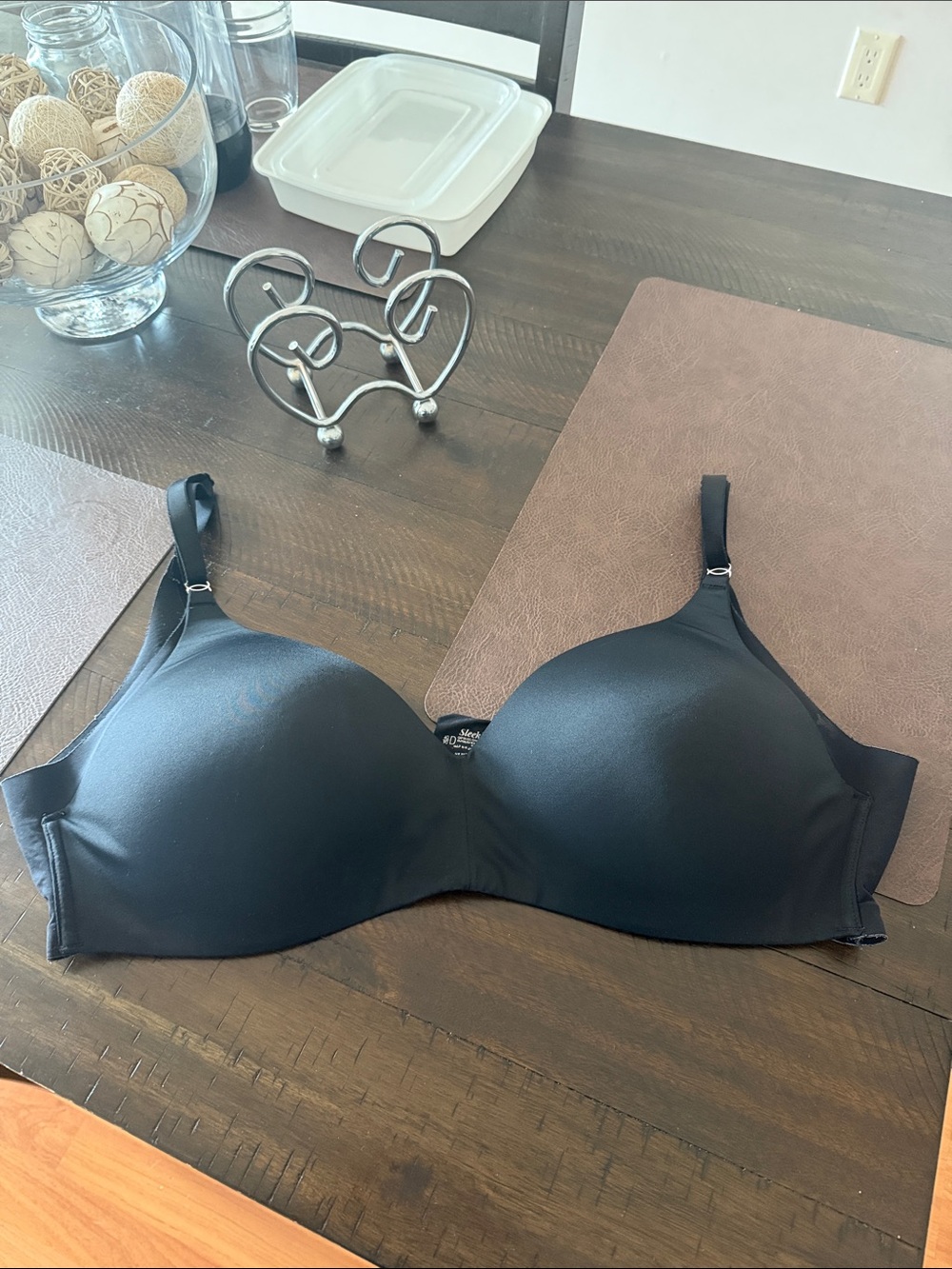 La Vie En Rose Sleekback Black Bra 40D - Women Intimates & Sleepwear